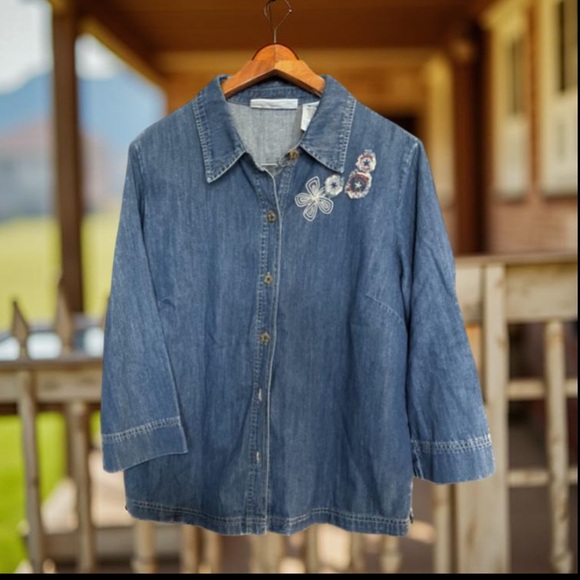 Liz Claiborne Denim Jacket - Tunic / shirt Button down embroidery Large - Picture 13 of 14